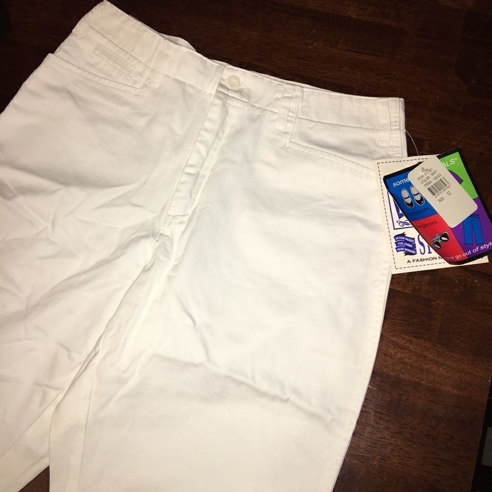 NWT Essentials Style Capris - Picture 4 of 7